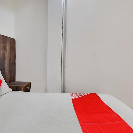 ניו דלהי Hotel O Golden King Guest House מראה חיצוני תמונה