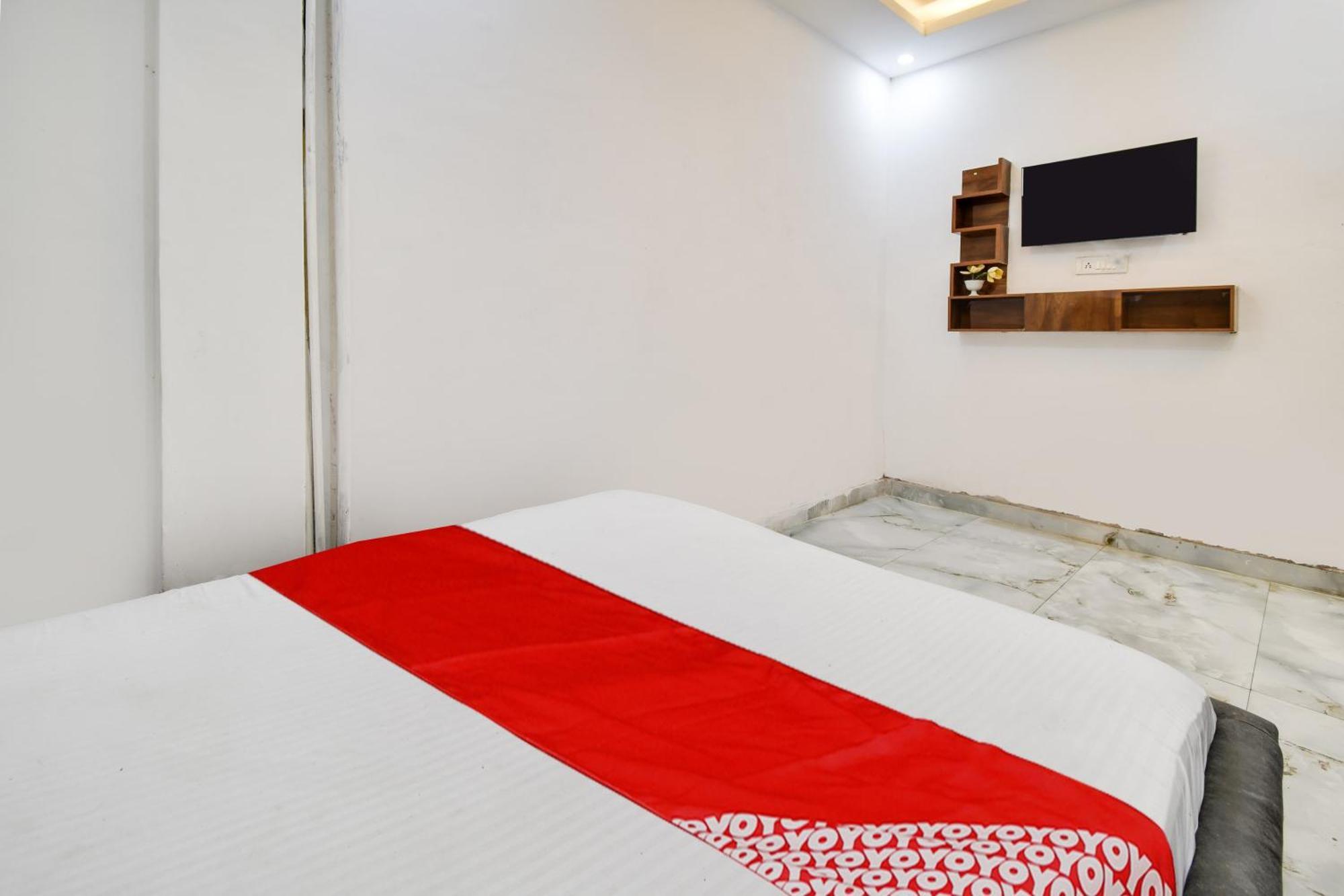 ניו דלהי Hotel O Golden King Guest House מראה חיצוני תמונה