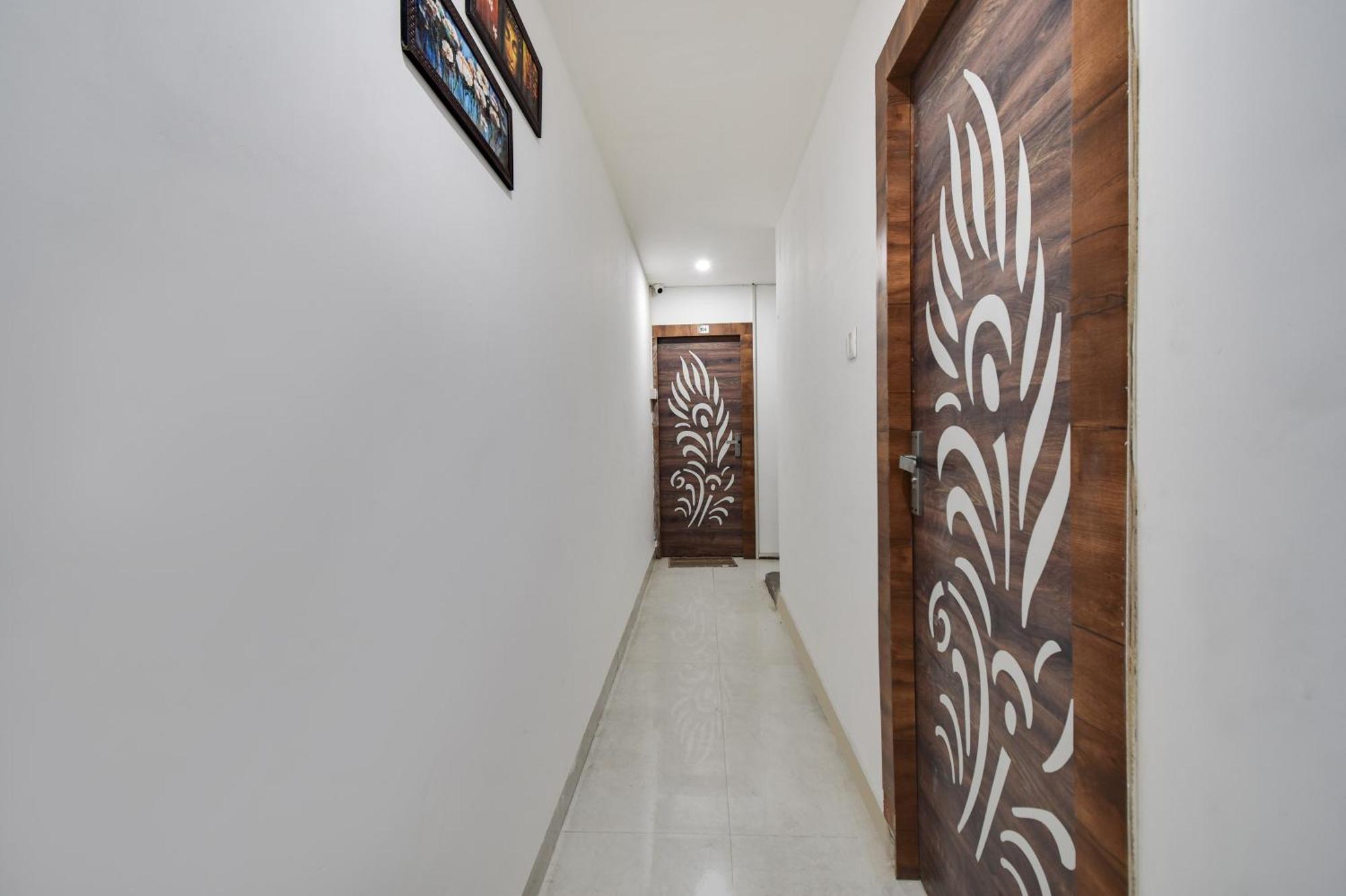 ניו דלהי Hotel O Golden King Guest House מראה חיצוני תמונה